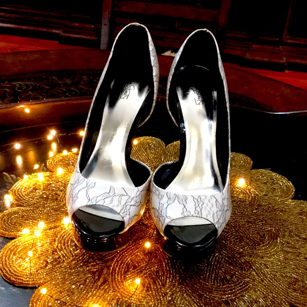 City Streets Black Lace 5 Inch High Heels - Picture 1 of 12